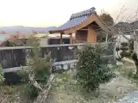 祖霊社の{uncategorized: "未分類", other: "その他", undefined: "問題あり", building: "その他建物", grave: "お墓", sacred_gate: "鳥居", guardian: "狛犬", statue: "像", buddha: "仏像", history: "歴史", nature: "自然", garden: "庭園", animal: "動物", pagoda: "塔", temizu: "手水舎", mountain_gate: "山門・神門", sanctuary: "本殿・本堂", subordinate: "末社・摂社", art: "芸術", scenery: "景色", jizo: "地蔵", ema: "絵馬", goshuin: "御朱印", omikuji: "おみくじ", items: "授与品その他", amulet: "お守り", goshuincho: "御朱印帳", eats: "食事", festival: "お祭り", votive_dance: "神楽", shichigosan: "七五三参", wedding: "結婚式", experience: "体験その他", initially: "初詣", around: "周辺", anti_infection: "感染症対策"}