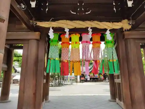 真清田神社の山門・神門