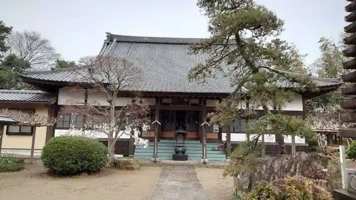 国分寺の本殿・本堂