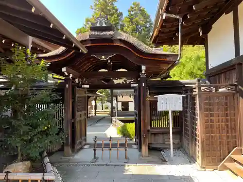 賀茂御祖神社（下鴨神社）の山門