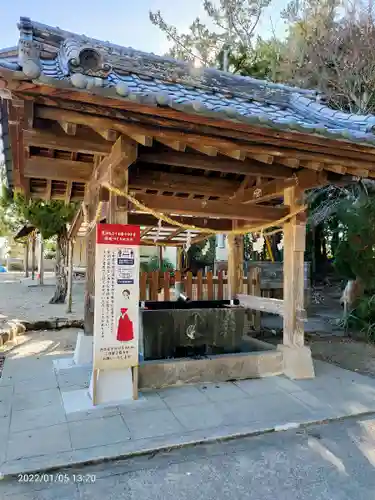 鶴谷八幡宮の手水舎