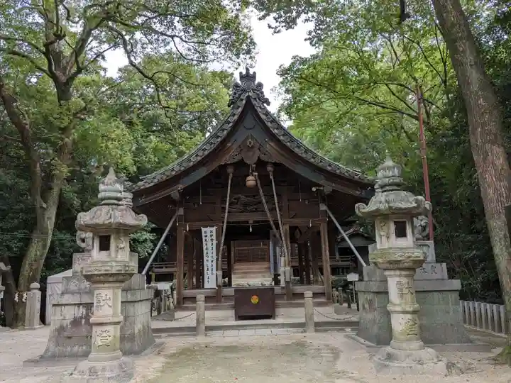白山神社(二子町)の本殿・本堂