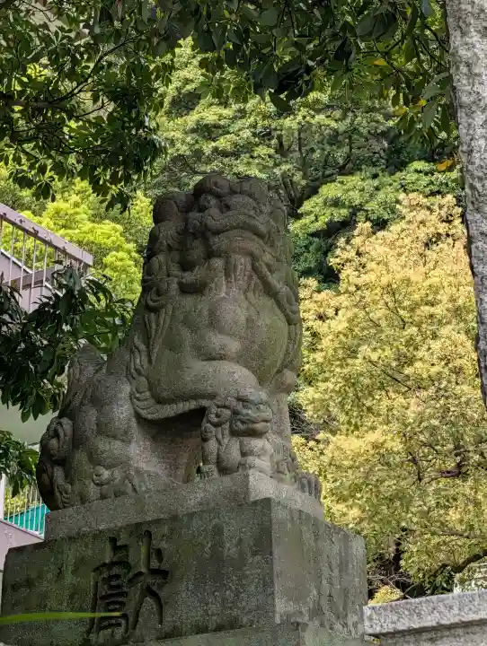 根岸八幡神社の{uncategorized: "未分類", other: "その他", undefined: "問題あり", building: "その他建物", grave: "お墓", sacred_gate: "鳥居", guardian: "狛犬", statue: "像", buddha: "仏像", history: "歴史", nature: "自然", garden: "庭園", animal: "動物", pagoda: "塔", temizu: "手水舎", mountain_gate: "山門・神門", sanctuary: "本殿・本堂", subordinate: "末社・摂社", art: "芸術", scenery: "景色", jizo: "地蔵", ema: "絵馬", goshuin: "御朱印", omikuji: "おみくじ", items: "授与品その他", amulet: "お守り", goshuincho: "御朱印帳", eats: "食事", festival: "お祭り", votive_dance: "神楽", shichigosan: "七五三参", wedding: "結婚式", experience: "体験その他", initially: "初詣", around: "周辺", anti_infection: "感染症対策"}