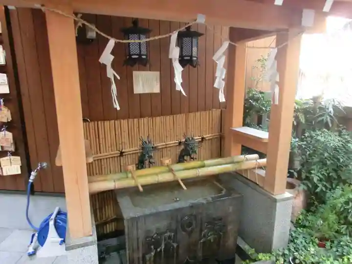 小網神社の手水舎