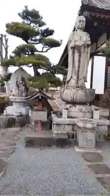 養報寺の地蔵