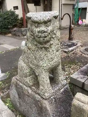 稲穂社の狛犬