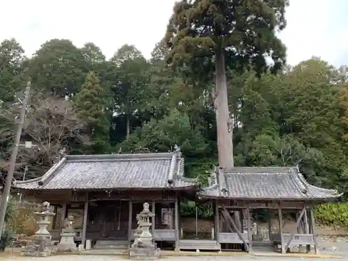六處神社の本殿・本堂