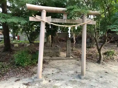 石田神社の鳥居