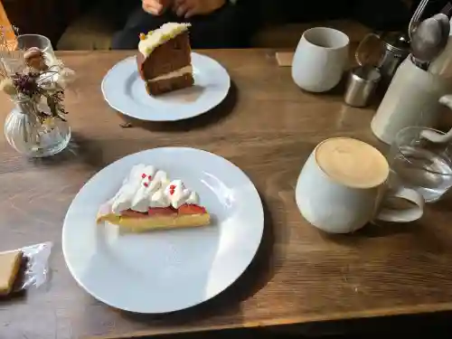 駒込妙義神社の{uncategorized: "未分類", other: "その他", undefined: "問題あり", building: "その他建物", grave: "お墓", sacred_gate: "鳥居", guardian: "狛犬", statue: "像", buddha: "仏像", history: "歴史", nature: "自然", garden: "庭園", animal: "動物", pagoda: "塔", temizu: "手水舎", mountain_gate: "山門・神門", sanctuary: "本殿・本堂", subordinate: "末社・摂社", art: "芸術", scenery: "景色", jizo: "地蔵", ema: "絵馬", goshuin: "御朱印", omikuji: "おみくじ", items: "授与品その他", amulet: "お守り", goshuincho: "御朱印帳", eats: "食事", festival: "お祭り", votive_dance: "神楽", shichigosan: "七五三参", wedding: "結婚式", experience: "体験その他", initially: "初詣", around: "周辺", anti_infection: "感染症対策"}