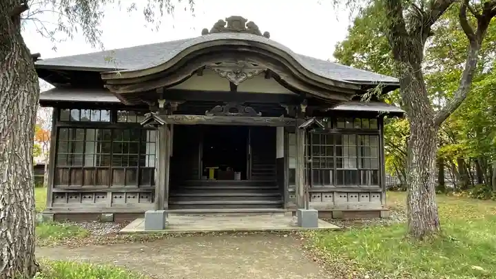 旧龍雲寺の本殿・本堂