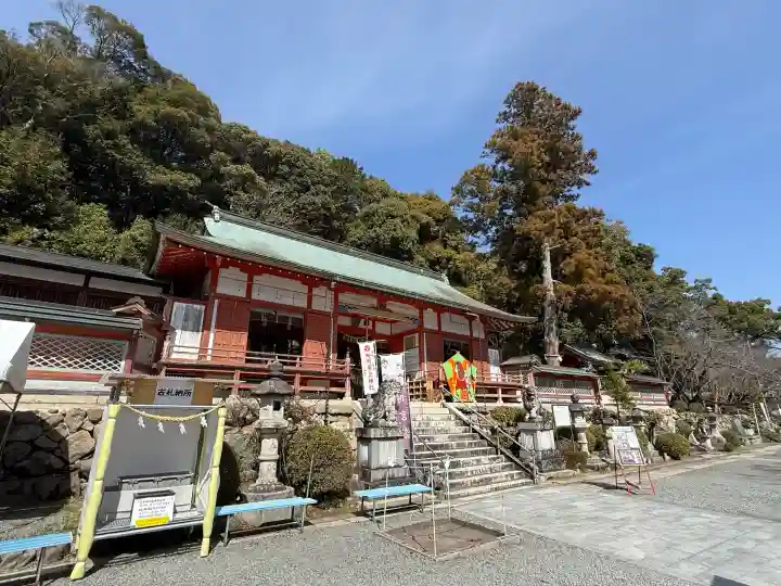 粉河産土神社(たのもしの宮)の{uncategorized: "未分類", other: "その他", undefined: "問題あり", building: "その他建物", grave: "お墓", sacred_gate: "鳥居", guardian: "狛犬", statue: "像", buddha: "仏像", history: "歴史", nature: "自然", garden: "庭園", animal: "動物", pagoda: "塔", temizu: "手水舎", mountain_gate: "山門・神門", sanctuary: "本殿・本堂", subordinate: "末社・摂社", art: "芸術", scenery: "景色", jizo: "地蔵", ema: "絵馬", goshuin: "御朱印", omikuji: "おみくじ", items: "授与品その他", amulet: "お守り", goshuincho: "御朱印帳", eats: "食事", festival: "お祭り", votive_dance: "神楽", shichigosan: "七五三参", wedding: "結婚式", experience: "体験その他", initially: "初詣", around: "周辺", anti_infection: "感染症対策"}
