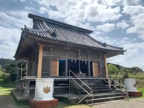 布良崎神社の本殿・本堂