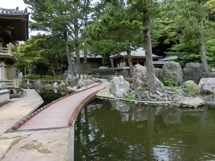 金剛福寺の庭園
