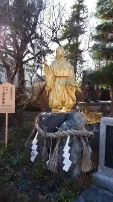 深志神社の像