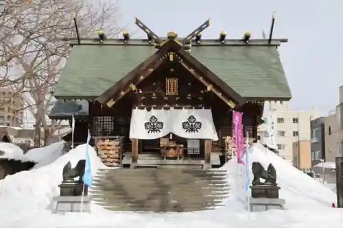札幌諏訪神社の本殿・本堂