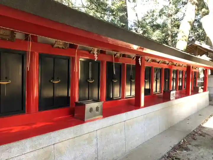 一言主神社の末社・摂社