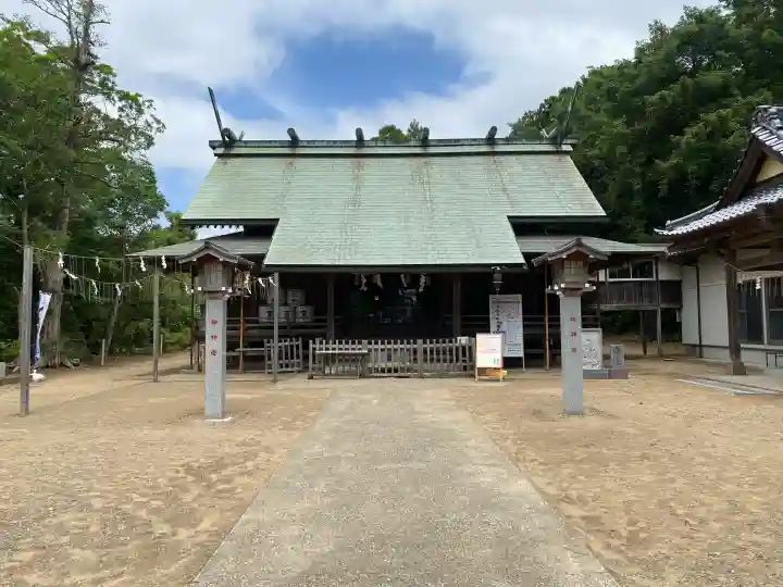 鎌数伊勢大神宮の{uncategorized: "未分類", other: "その他", undefined: "問題あり", building: "その他建物", grave: "お墓", sacred_gate: "鳥居", guardian: "狛犬", statue: "像", buddha: "仏像", history: "歴史", nature: "自然", garden: "庭園", animal: "動物", pagoda: "塔", temizu: "手水舎", mountain_gate: "山門・神門", sanctuary: "本殿・本堂", subordinate: "末社・摂社", art: "芸術", scenery: "景色", jizo: "地蔵", ema: "絵馬", goshuin: "御朱印", omikuji: "おみくじ", items: "授与品その他", amulet: "お守り", goshuincho: "御朱印帳", eats: "食事", festival: "お祭り", votive_dance: "神楽", shichigosan: "七五三参", wedding: "結婚式", experience: "体験その他", initially: "初詣", around: "周辺", anti_infection: "感染症対策"}