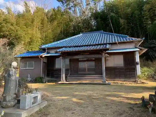 安養寺の本殿・本堂