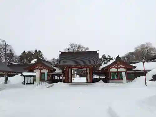 北海道護國神社の山門・神門