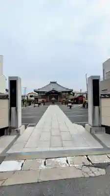 東学寺の本殿・本堂