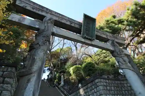 品川神社の鳥居