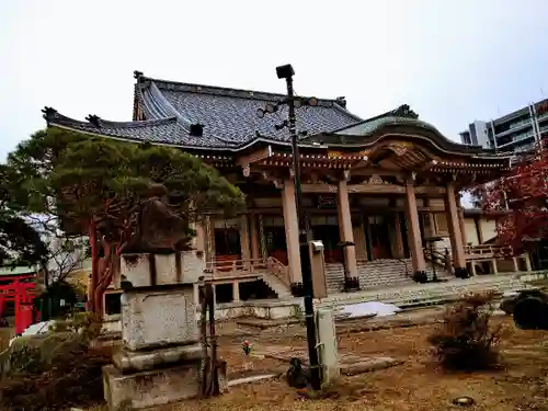 孝勝寺の本殿