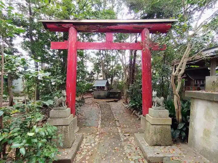 白郷稲荷神社の鳥居