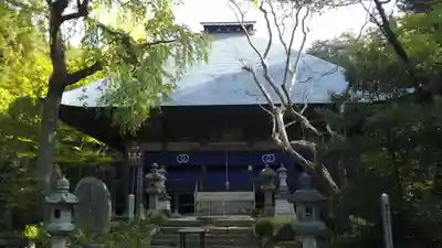 西明寺の本殿・本堂