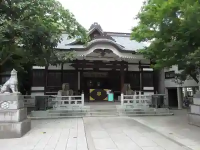 鳥越神社の本殿・本堂