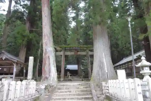 室生龍穴神社の鳥居