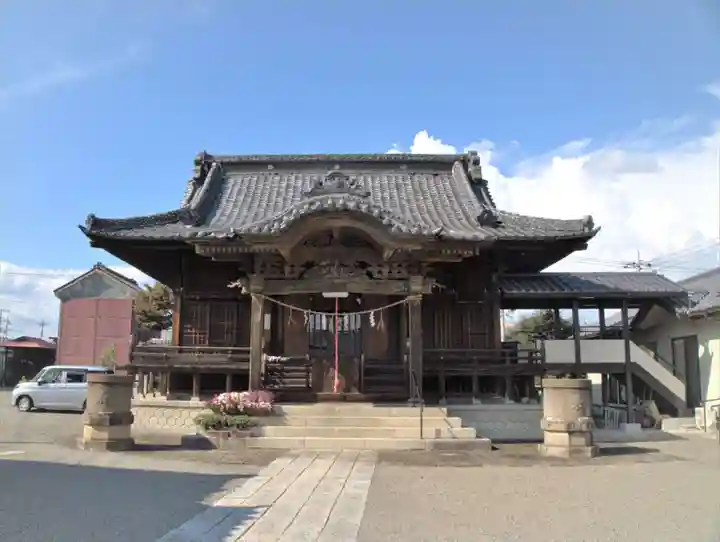 諏訪神社の本殿・本堂