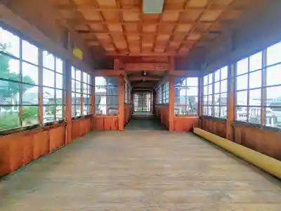 六所社（馬見塚）の本殿・本堂