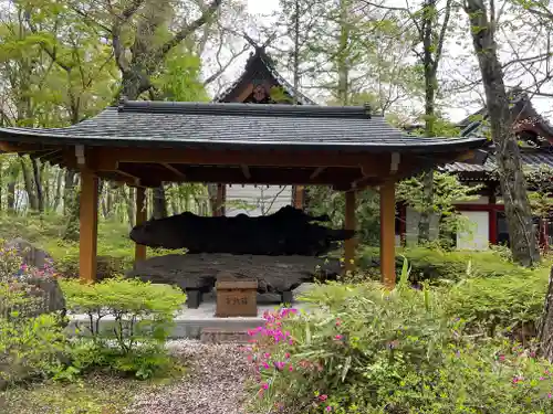 山中諏訪神社(山梨県)