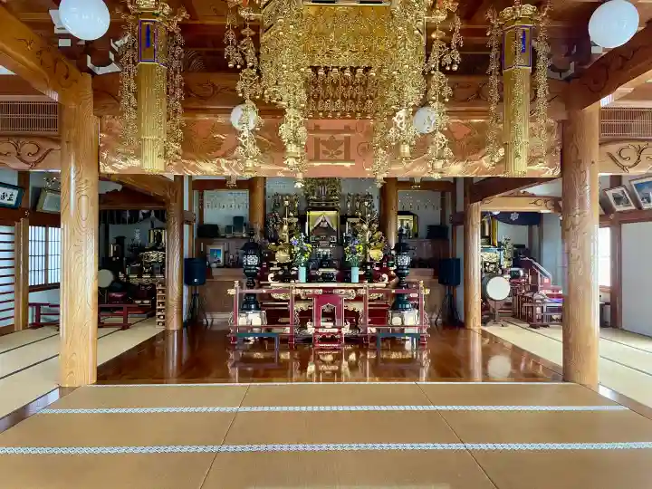 廣龍寺の{uncategorized: "未分類", other: "その他", undefined: "問題あり", building: "その他建物", grave: "お墓", sacred_gate: "鳥居", guardian: "狛犬", statue: "像", buddha: "仏像", history: "歴史", nature: "自然", garden: "庭園", animal: "動物", pagoda: "塔", temizu: "手水舎", mountain_gate: "山門・神門", sanctuary: "本殿・本堂", subordinate: "末社・摂社", art: "芸術", scenery: "景色", jizo: "地蔵", ema: "絵馬", goshuin: "御朱印", omikuji: "おみくじ", items: "授与品その他", amulet: "お守り", goshuincho: "御朱印帳", eats: "食事", festival: "お祭り", votive_dance: "神楽", shichigosan: "七五三参", wedding: "結婚式", experience: "体験その他", initially: "初詣", around: "周辺", anti_infection: "感染症対策"}