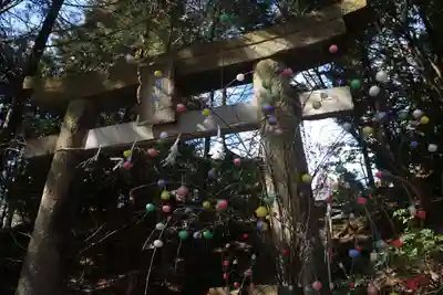 滑川神社 - 仕事と子どもの守り神の鳥居