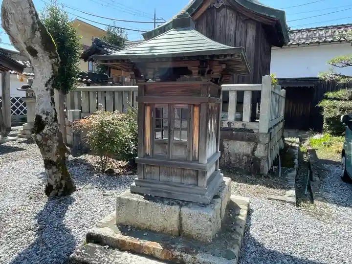 願乗寺の{uncategorized: "未分類", other: "その他", undefined: "問題あり", building: "その他建物", grave: "お墓", sacred_gate: "鳥居", guardian: "狛犬", statue: "像", buddha: "仏像", history: "歴史", nature: "自然", garden: "庭園", animal: "動物", pagoda: "塔", temizu: "手水舎", mountain_gate: "山門・神門", sanctuary: "本殿・本堂", subordinate: "末社・摂社", art: "芸術", scenery: "景色", jizo: "地蔵", ema: "絵馬", goshuin: "御朱印", omikuji: "おみくじ", items: "授与品その他", amulet: "お守り", goshuincho: "御朱印帳", eats: "食事", festival: "お祭り", votive_dance: "神楽", shichigosan: "七五三参", wedding: "結婚式", experience: "体験その他", initially: "初詣", around: "周辺", anti_infection: "感染症対策"}