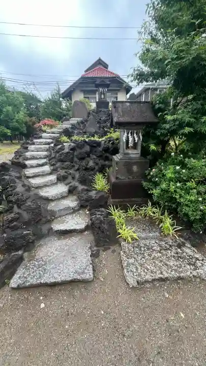 葛飾八幡宮の{uncategorized: "未分類", other: "その他", undefined: "問題あり", building: "その他建物", grave: "お墓", sacred_gate: "鳥居", guardian: "狛犬", statue: "像", buddha: "仏像", history: "歴史", nature: "自然", garden: "庭園", animal: "動物", pagoda: "塔", temizu: "手水舎", mountain_gate: "山門・神門", sanctuary: "本殿・本堂", subordinate: "末社・摂社", art: "芸術", scenery: "景色", jizo: "地蔵", ema: "絵馬", goshuin: "御朱印", omikuji: "おみくじ", items: "授与品その他", amulet: "お守り", goshuincho: "御朱印帳", eats: "食事", festival: "お祭り", votive_dance: "神楽", shichigosan: "七五三参", wedding: "結婚式", experience: "体験その他", initially: "初詣", around: "周辺", anti_infection: "感染症対策"}