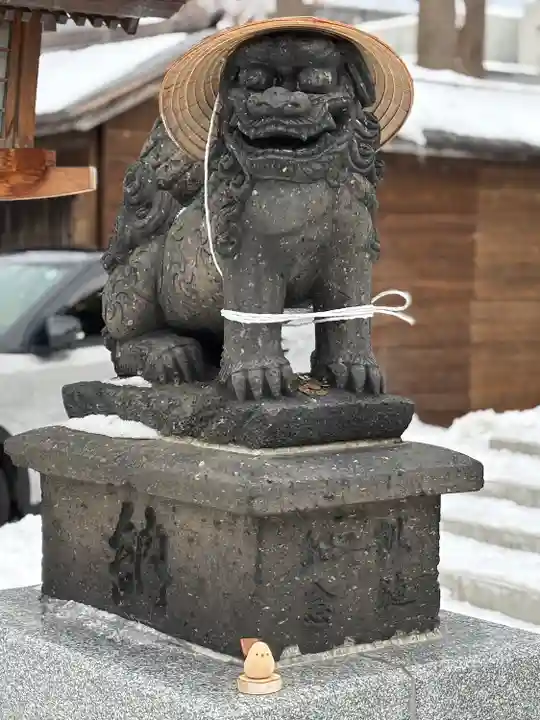 札幌諏訪神社の狛犬
