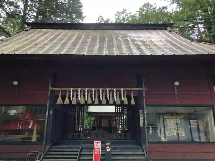 北口本宮冨士浅間神社の{uncategorized: "未分類", other: "その他", undefined: "問題あり", building: "その他建物", grave: "お墓", sacred_gate: "鳥居", guardian: "狛犬", statue: "像", buddha: "仏像", history: "歴史", nature: "自然", garden: "庭園", animal: "動物", pagoda: "塔", temizu: "手水舎", mountain_gate: "山門・神門", sanctuary: "本殿・本堂", subordinate: "末社・摂社", art: "芸術", scenery: "景色", jizo: "地蔵", ema: "絵馬", goshuin: "御朱印", omikuji: "おみくじ", items: "授与品その他", amulet: "お守り", goshuincho: "御朱印帳", eats: "食事", festival: "お祭り", votive_dance: "神楽", shichigosan: "七五三参", wedding: "結婚式", experience: "体験その他", initially: "初詣", around: "周辺", anti_infection: "感染症対策"}
