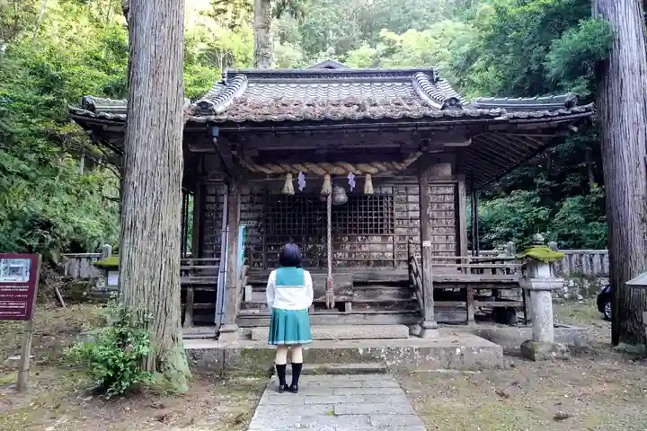 倭文神社の本殿・本堂