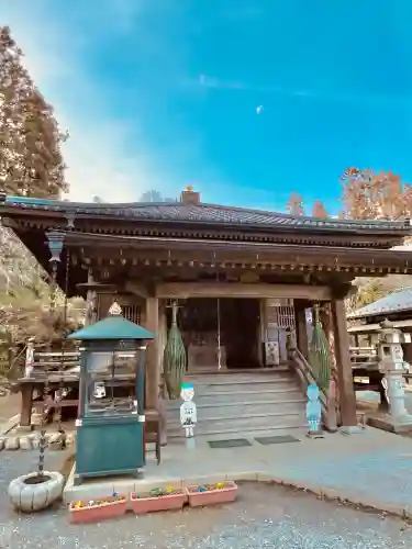 法泉寺の{uncategorized: "未分類", other: "その他", undefined: "問題あり", building: "その他建物", grave: "お墓", sacred_gate: "鳥居", guardian: "狛犬", statue: "像", buddha: "仏像", history: "歴史", nature: "自然", garden: "庭園", animal: "動物", pagoda: "塔", temizu: "手水舎", mountain_gate: "山門・神門", sanctuary: "本殿・本堂", subordinate: "末社・摂社", art: "芸術", scenery: "景色", jizo: "地蔵", ema: "絵馬", goshuin: "御朱印", omikuji: "おみくじ", items: "授与品その他", amulet: "お守り", goshuincho: "御朱印帳", eats: "食事", festival: "お祭り", votive_dance: "神楽", shichigosan: "七五三参", wedding: "結婚式", experience: "体験その他", initially: "初詣", around: "周辺", anti_infection: "感染症対策"}