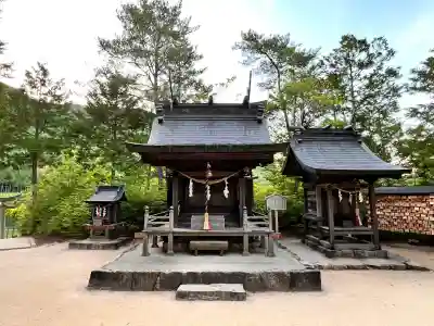 大成龍神社の{uncategorized: "未分類", other: "その他", undefined: "問題あり", building: "その他建物", grave: "お墓", sacred_gate: "鳥居", guardian: "狛犬", statue: "像", buddha: "仏像", history: "歴史", nature: "自然", garden: "庭園", animal: "動物", pagoda: "塔", temizu: "手水舎", mountain_gate: "山門・神門", sanctuary: "本殿・本堂", subordinate: "末社・摂社", art: "芸術", scenery: "景色", jizo: "地蔵", ema: "絵馬", goshuin: "御朱印", omikuji: "おみくじ", items: "授与品その他", amulet: "お守り", goshuincho: "御朱印帳", eats: "食事", festival: "お祭り", votive_dance: "神楽", shichigosan: "七五三参", wedding: "結婚式", experience: "体験その他", initially: "初詣", around: "周辺", anti_infection: "感染症対策"}