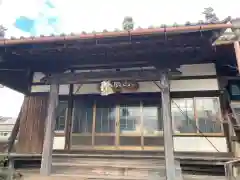 西照寺の本殿