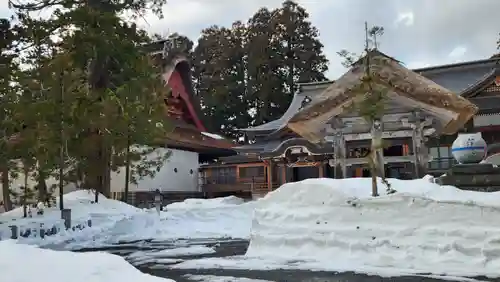 出羽神社(出羽三山神社)～三神合祭殿～(山形県)