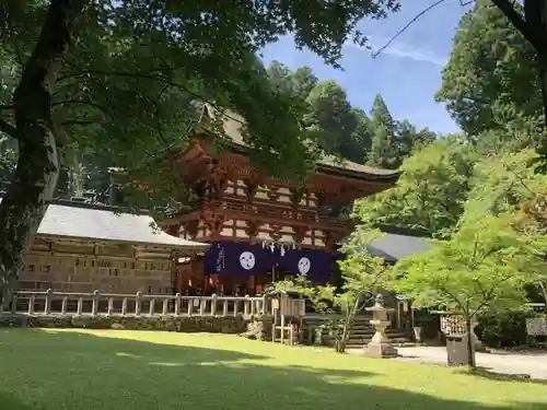 丹生都比売神社の庭園