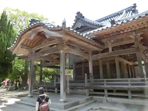 普賢寺の本殿・本堂