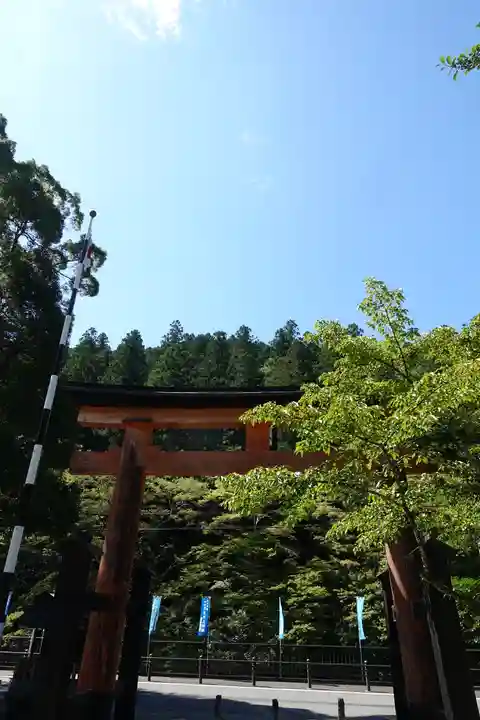 丹生川上神社(中社)の鳥居