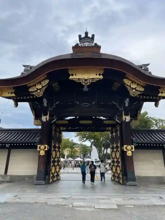 東本願寺(真宗本廟)の山門・神門