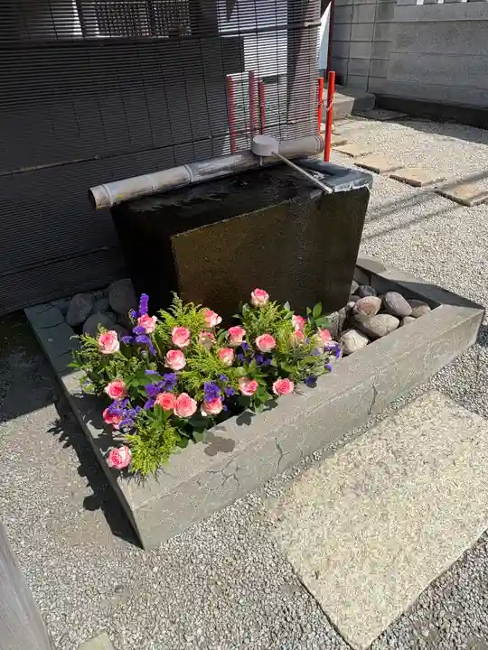 上尾御嶽神社の手水舎