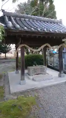 津嶋神社(萩原町西御堂)の手水舎